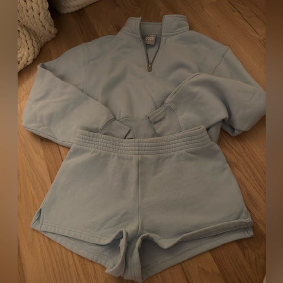 Aritzia Sweaters - Aritzia TNA sweatsuit set